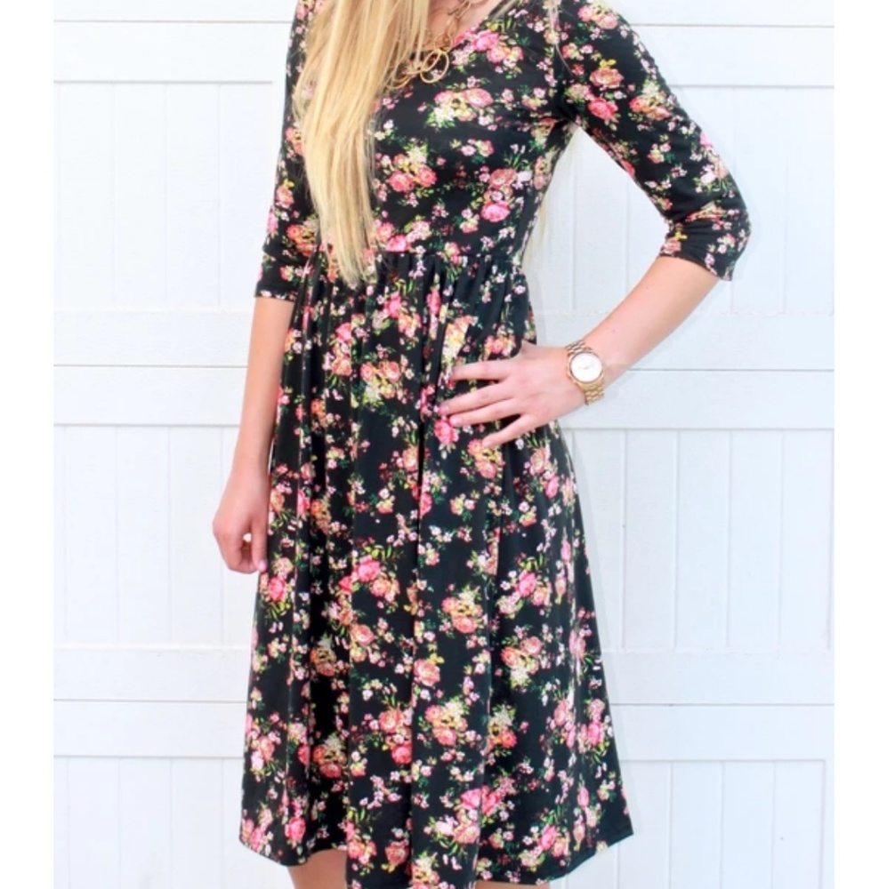 Floral dress - Picture 5 of 5